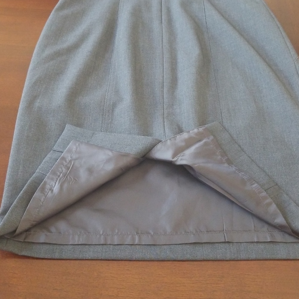 Dress - Picture 4 of 4